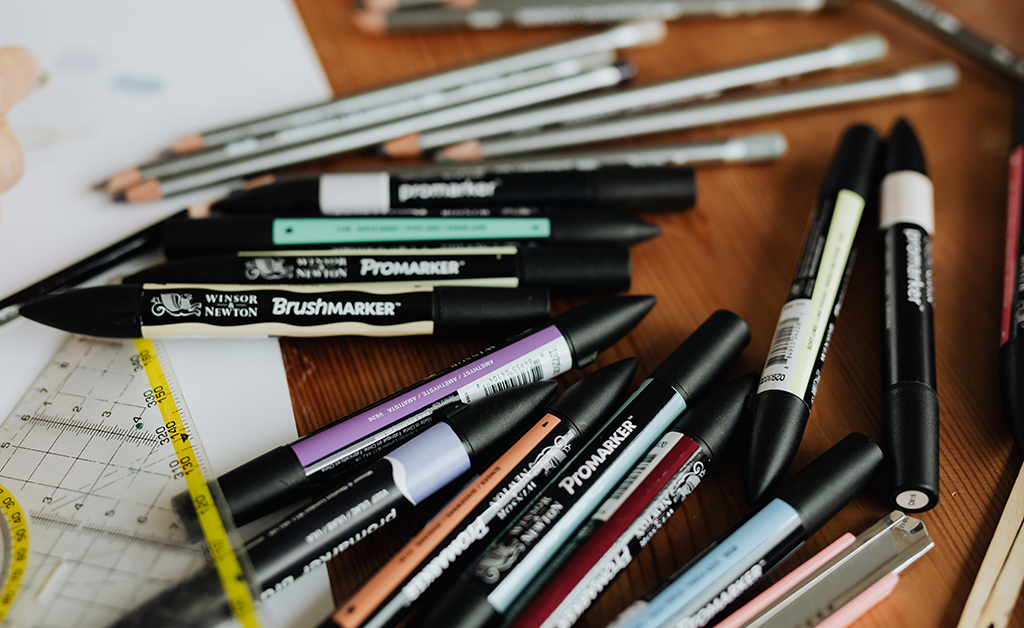 Where to donate art supplies in Chicago